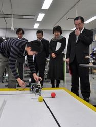 知能ロボコン参加マシンの実演 知能ロボコン参加マシンの実演