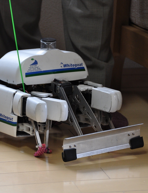多脚歩行ロボット「しろやぎ」