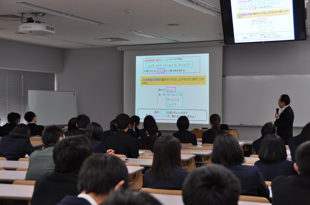 「統計学とは何か」「統計学の実社会への応用」などについて学び、統計学の真のおもしろさを体感